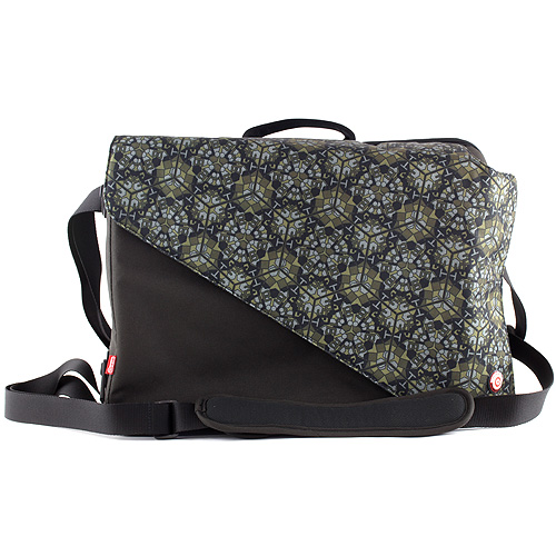 Cestovní batoh Target, černo/zelený, s ornamenty